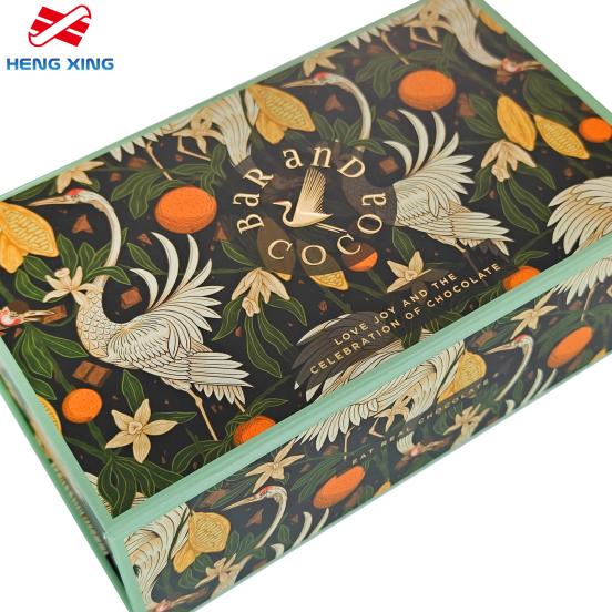 geschenkdoos met deksel met magnetische sluiting