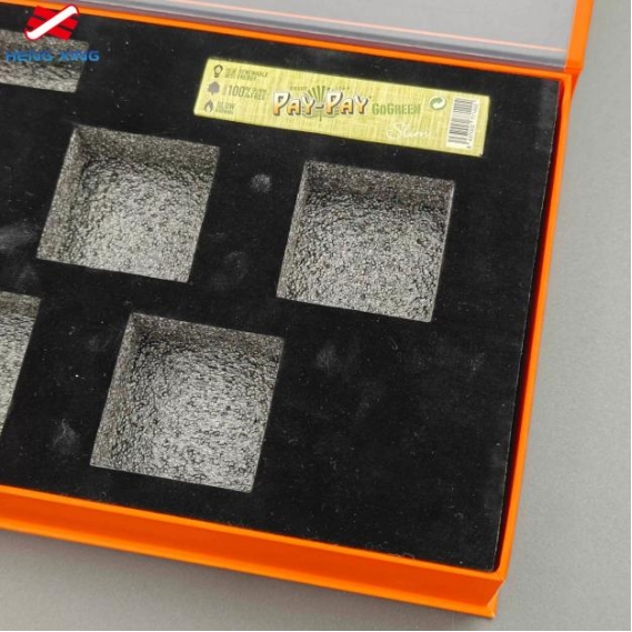 Uitklapbare magnetische doos Uitklapbare magnetische doos